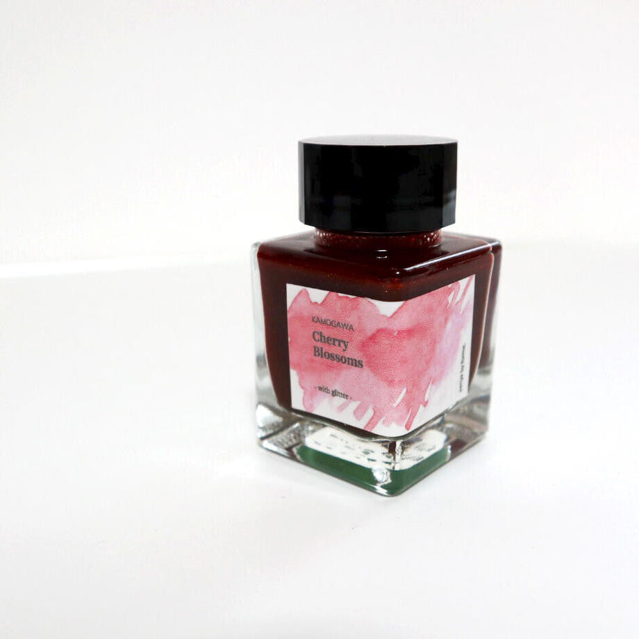 forme. KAMOGAWA Cherry Blossoms Shimmer Ink – 30ml Fountain Pen Ink