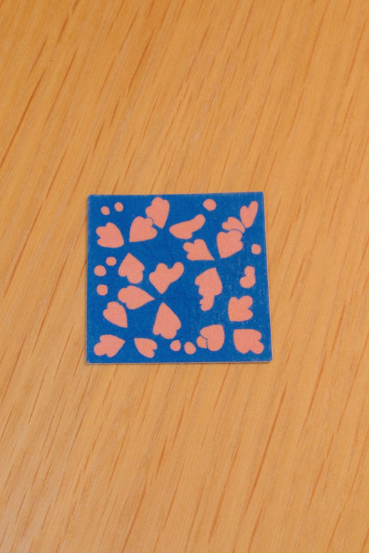 Pink Ginkgo Leaf Tile – Minimalist Botanical Design on Blue