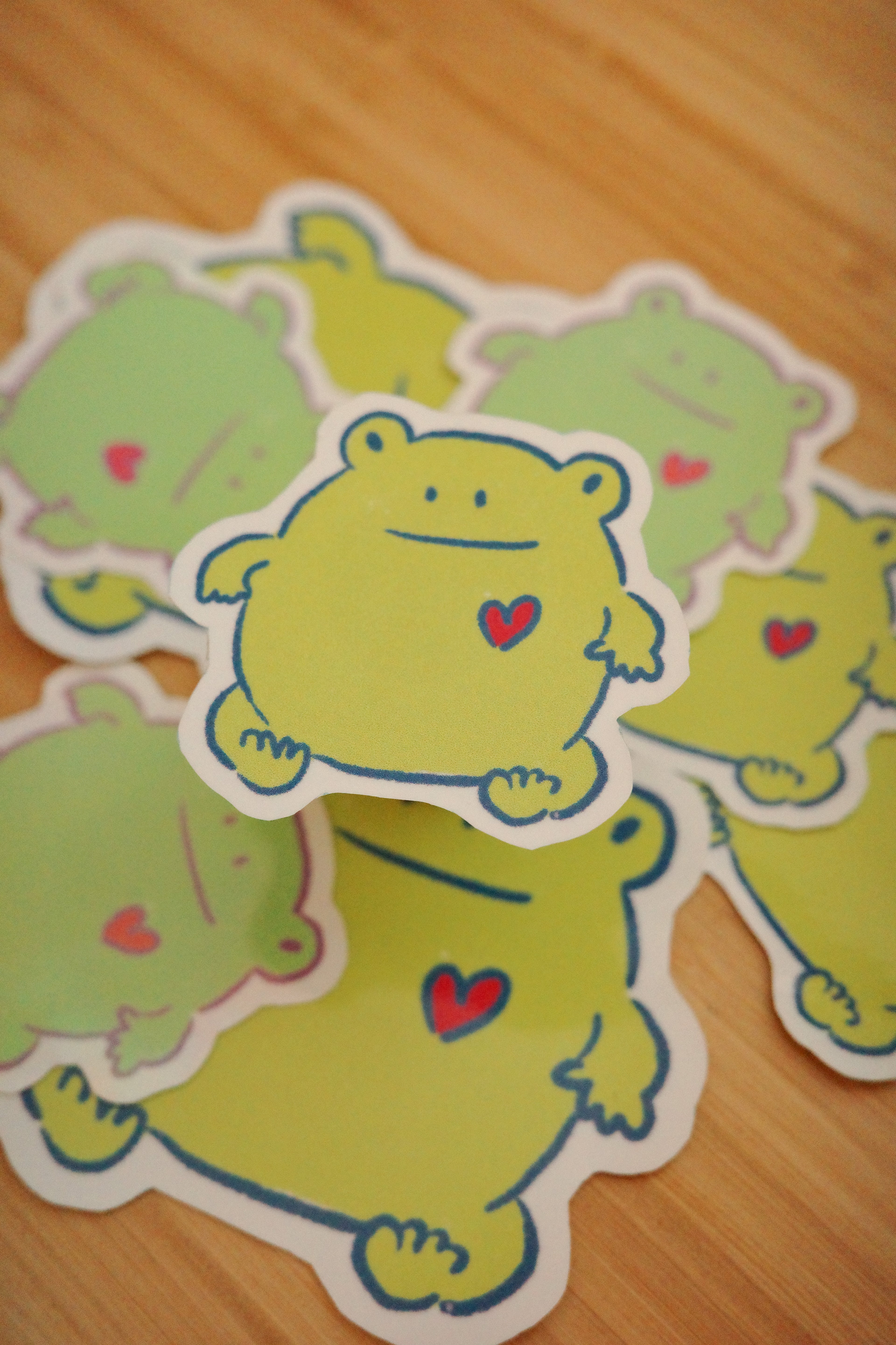 Die-cut sticker ✦ Toby the frog