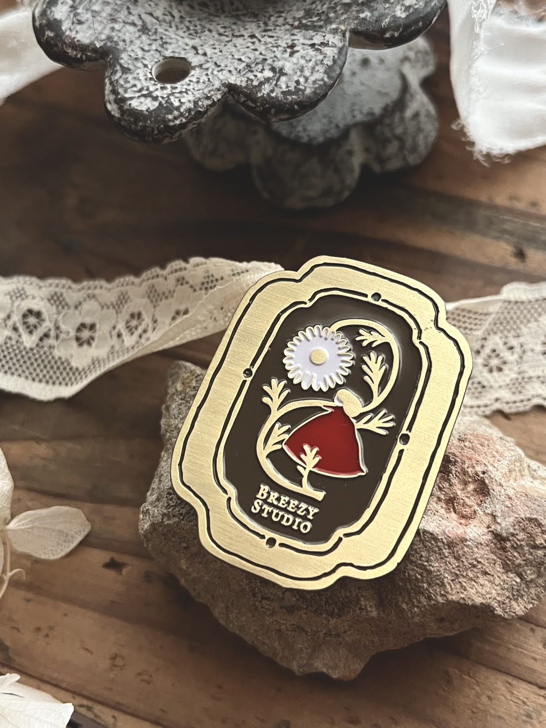 【Limited】Vintage Lady Metal Clip – Retro Brass & Rose Gold Japanese Office Clip